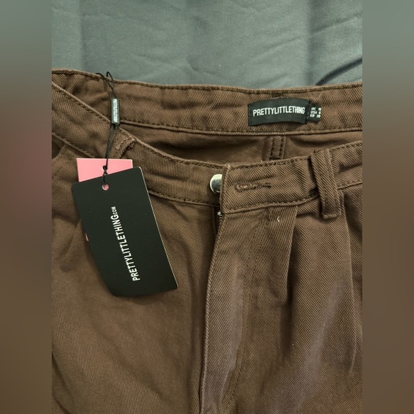 Pretty Little Thing Chocolate Seam Detail Wide Leg
Baggy Jeans - Picture 4 of 10